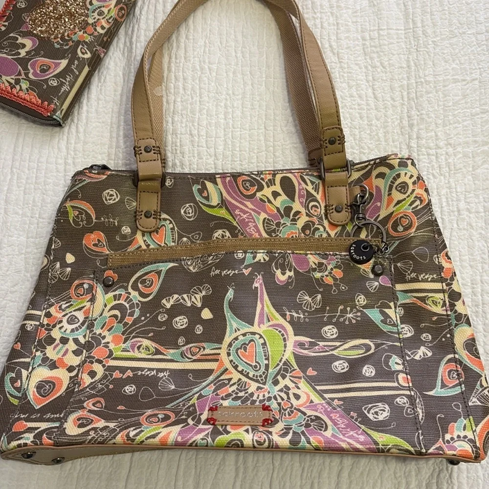 Sakroots Artistic Circe tote and Wallet in ‘Love Song’ Pattern.
